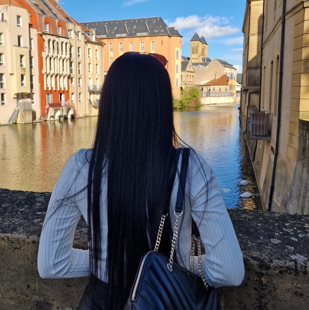 Meet your Posher,Daniela